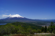 石割山頂上からの絶景、天気がよければ富士山も南アルプスもよく見えます