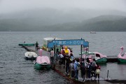 雨の中の山中湖、桟橋