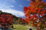 花の都公園清流の里の紅葉