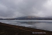 湖面を覆っていた氷