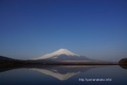 逆さ富士＠山中湖交流プラザきらら横の河口