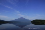 1日で雪はなくなり夏富士に戻りました