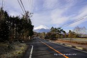 富士山に向かう道