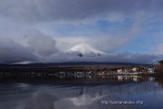 雲間から見えた富士山