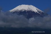 雪を被った富士山