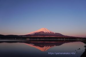 すっきりくっきり朝の富士山
