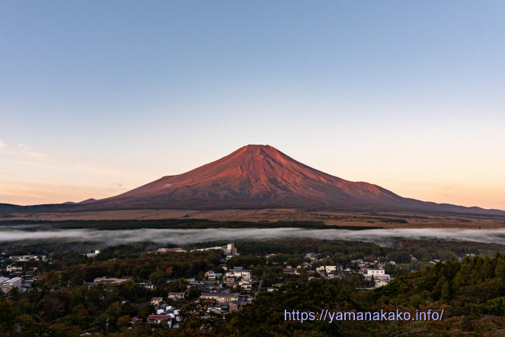 朝の富士山