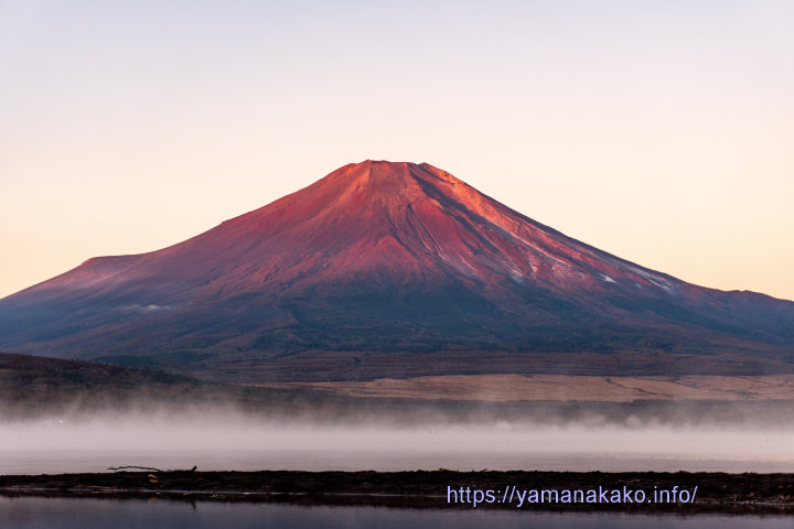 富士山初冠雪