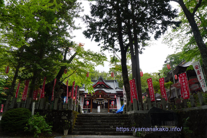 山中諏訪神社