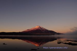 紅富士の逆さ富士