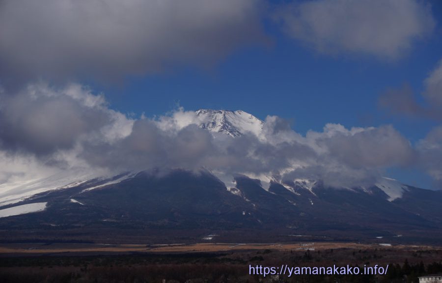 富士山頂の雪は減りました