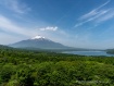 緑がきれいな時期となり、青空によく映えました 25年5月21日撮影